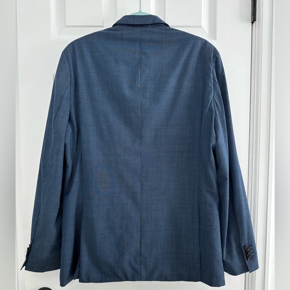Hugo Boss Men’s US 40 regular fit suit jacket in checked Stretch Fabric Blue - Picture 10 of 12